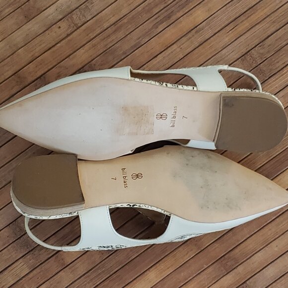 Sandals by Bill Blass. US 7. Flats - Picture 5 of 5